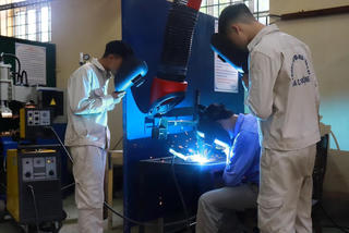 Tạo thuận lợi chuẩn hóa chuyên môn cho giáo viên nghề