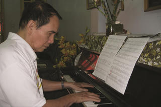 'Nơi anh đến là đảo xa...'