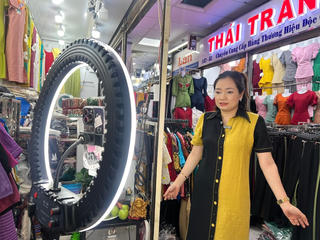 Vực dậy sức mua cho chợ truyền thống - Bài cuối: 'Khoác áo mới' cho chợ