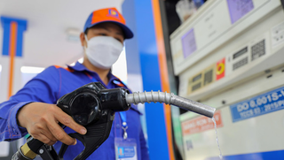  Giá xăng giảm về mức thấp nhất từ đầu năm