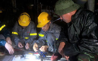 Trạm phát sóng công nghệ mới phục vụ cứu hộ tại Lào Cai