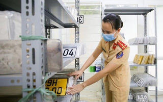 Hai phương án để luật hóa đấu giá biển số xe