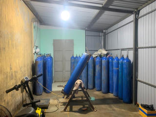 Quảng Nam: Phát hiện kho chứa bình khí cười không rõ nguồn gốc