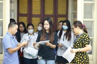 Hơn một triệu thí sinh cả nước bắt đầu kỳ thi tốt nghiệp THPT