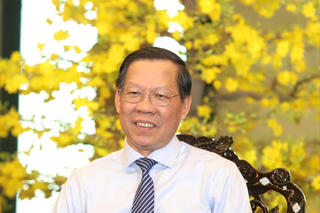 Chủ tịch TP HCM: Muốn tăng trưởng 2 con số cần những giải pháp đồng bộ