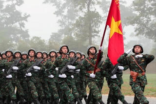 Hợp luyện diễu binh diễu hành Lễ Kỷ niệm 50 năm Giải phóng miền Nam