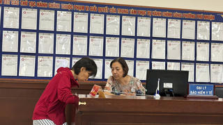 TPHCM sau gần 2 tuần vận hành chính quyền 2 cấp: Cán bộ vào guồng, người dân hài lòng