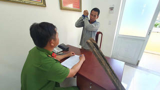 Đắk Lắk: Tạm giữ hình sự đối tượng dùng gậy gỗ đánh chết anh ruột