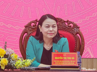 Phó Chủ tịch - Tổng Thư ký Nguyễn Thị Thu Hà tiếp xúc cử tri tại TP Hoa Lư