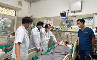 Tập trung cao độ điều trị các nạn nhân vụ cháy