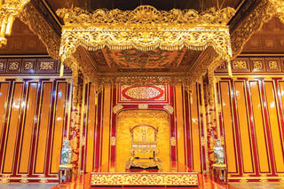 Phục chế bảo vật quốc gia Ngai vua triều Nguyễn