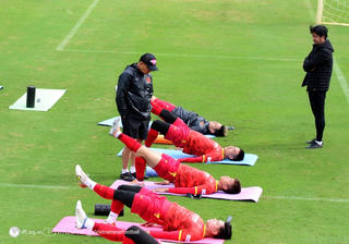 Đội tuyển Việt Nam tiếp tục có biến động về nhân sự