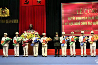 Quảng Nam: 22 lãnh đạo Công an cấp phòng, huyện xin nghỉ hưu trước tuổi