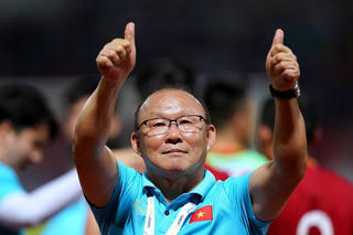 “Cầu nối” Park Hang Seo