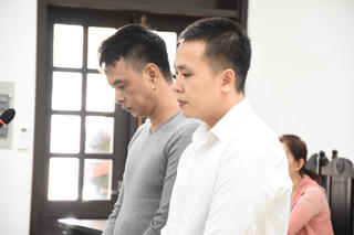 Đâm chết người do bị ngăn cản mời bia