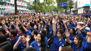 Nghĩ về sự cống hiến