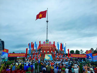 Ôn lại ký ức hào hùng qua Lễ Thượng cờ Thống nhất non sông