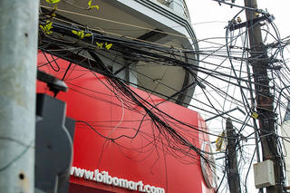 TP Nam Định: Mở chiến dịch dẹp ‘mạng nhện trên đường phố’