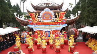 Thấy gì ở mùa lễ hội Xuân? - Bài 1: Nhiều chuyển biến tích cực