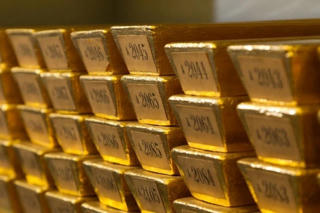 Giá vàng thế giới tiếp đà tăng sau khi Mỹ công bố thuế quan đối ứng