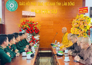 Bộ Chỉ huy quân sự tỉnh Lâm Đồng thăm Giáo hội Phật giáo tại địa phương