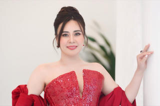 Mrs Grand International 2022 Phan Kim Oanh hồi hộp, xúc động trước giờ trao lại vương miện