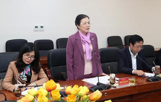 Phó Chủ tịch Trương Thị Ngọc Ánh làm việc với Bộ Tư lệnh Quân chủng Hải quân