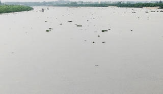 Nói chuyện cùng bạn gái xong, nam thanh niên nhảy cầu tự vẫn