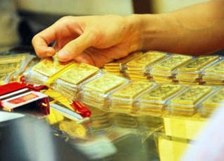 Ngày 17/1, giá vàng tiếp tục đi xuống