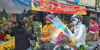 TP HCM: Hoạt động mua bán dần trở lại