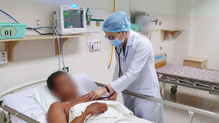 Nam thanh niên 28 tuổi nghiện thuốc lá suýt mất mạng vì nhồi máu cơ tim 