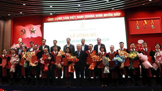 Công bố và trao quyết định bổ nhiệm 16 Thẩm phán cao cấp
