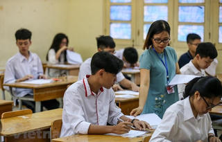 Tuyển sinh lớp 10 ở Hà Nội: Gần 45% học sinh không có cơ hội học trường công