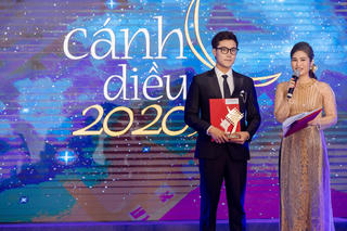 Thanh Sơn 'đối đầu' Đình Tú tranh giải 'Ấn tượng VTV-VTV Awards 2022'