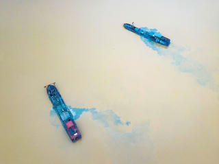 5 tàu ‘cát tặc’ hút trái phép cho mỏ cát số 41 bị bắt giữ 