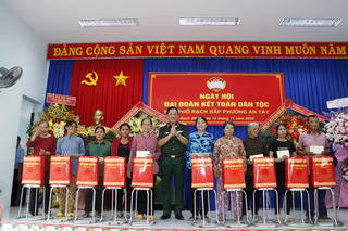 Lắng nghe nguyện vọng chính đáng của nhân dân