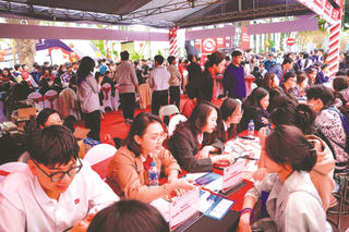 Tuyển sinh đại học 2025: Cân nhắc với chương trình chất lượng cao