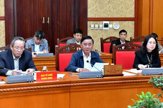 Kết luận của Bộ Chính trị về điều chỉnh phạm vi và đối tượng áp dụng chính sách, chế độ đối với cán bộ trong thực hiện sắp xếp