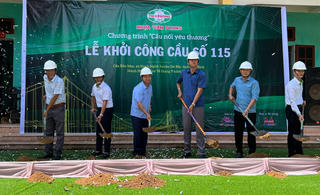 Hoà Bình: Khởi công cầu bản Mọc tiếp bước học sinh vùng cao đến trường