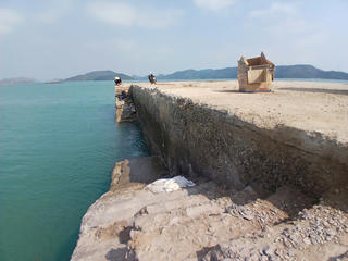 Cảng tàu du lịch bỏ hoang 20 năm