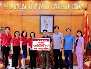 Agribank tài trợ 500 triệu đồng khắc phục hậu quả do mưa lũ tại Yên Bái