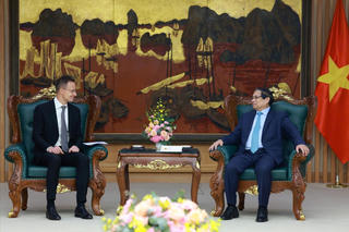 Hungary sẵn sàng giúp Việt Nam đào tạo 1.000 chuyên gia vận hành điện hạt nhân