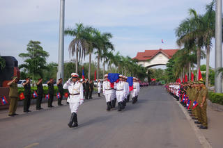 Đón nhận 12 hài cốt liệt sĩ về với ‘đất Mẹ’