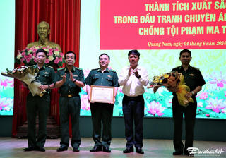 Quảng Nam: Trao thưởng cho các tập thể, cá nhân triệt phá vụ vận chuyển 198 kg ma túy