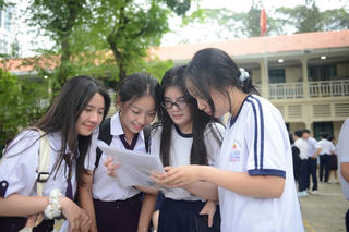 Tuyển sinh đại học phía Nam: Thận trọng với điểm sàn