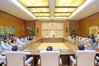 Xây dựng nền công vụ liêm chính để chống tham nhũng