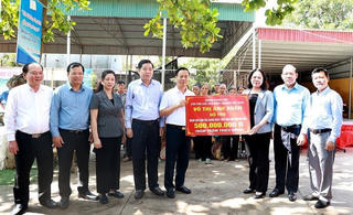 Nỗ lực giúp người dân khắc phục hậu quả mưa lũ