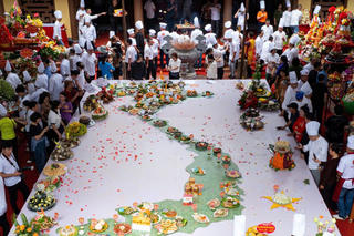 200 mâm lễ đặc sản vùng miền tưởng nhớ công lao Lang Liêu - Hùng Chiêu Vương