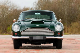 Rao bán chiếc Aston Martin cổ điển của siêu sao Hollywood