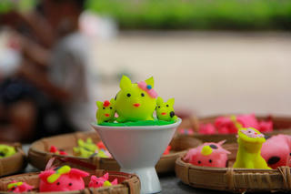 Nặn tò he ở phố đi bộ hồ Gươm